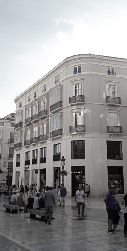 Rehabilitación integral de edificio de oficinas en Calle Martinez 11 de Málaga